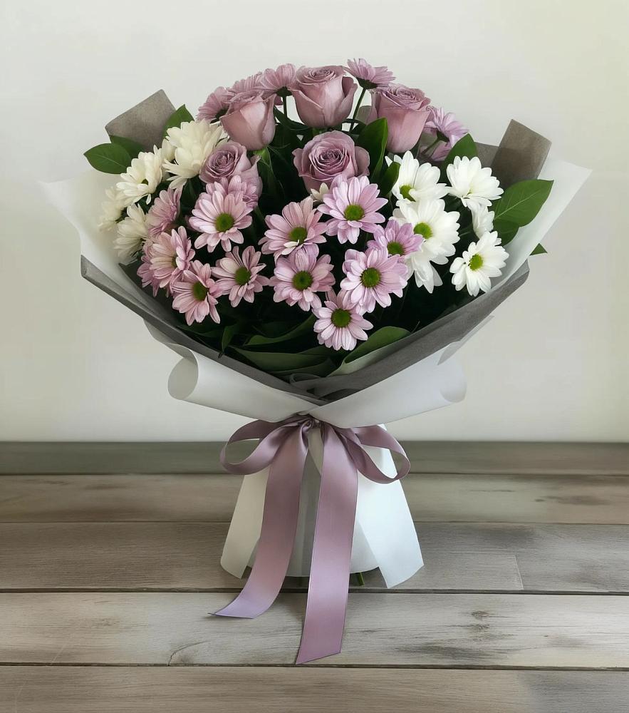 Букет цветов из: Хризантемы и Розы в Рефтинском