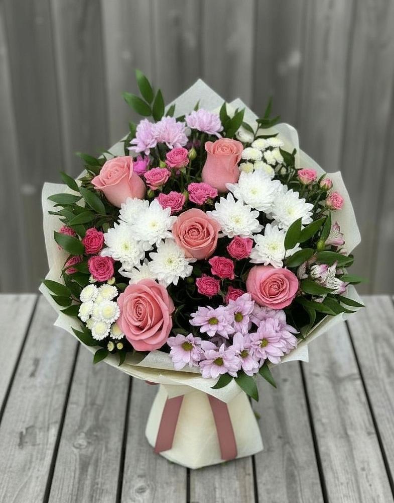 Букет цветов из: Альстромерии, Гвоздики, Розы и Хризантемы в Рефтинском