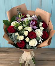 Букет цветов из:  Розы и Альстромерии в Рефтинском