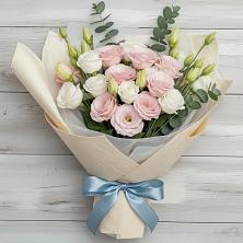 Букет цветов из:  Лизиантусы в Рефтинском