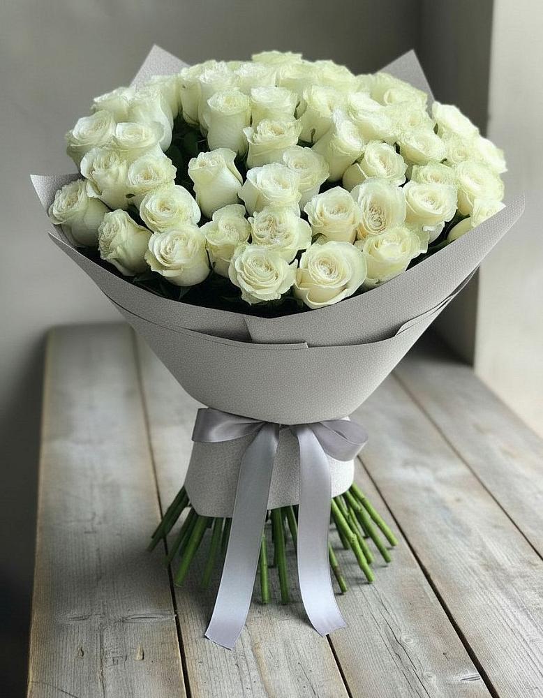 Букет 35 Белых роз в Рефтинском
