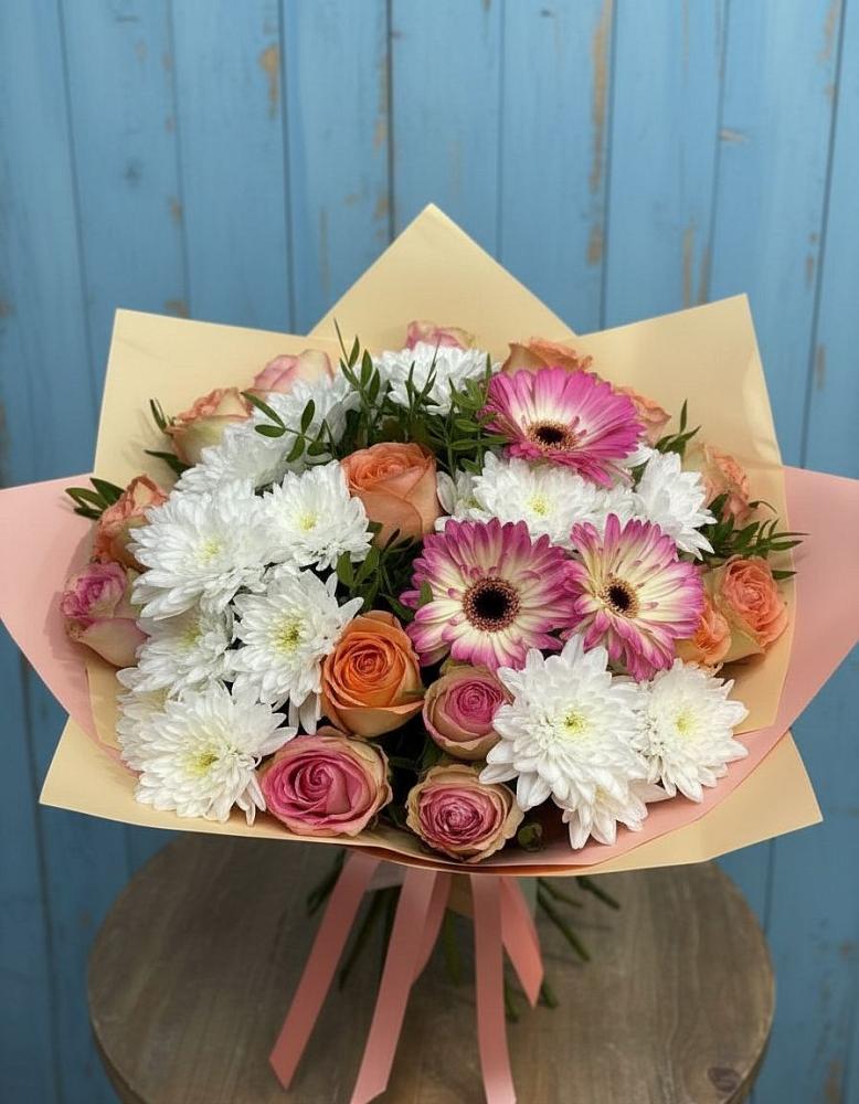 Букет цветов из: Розы, Герберы и Хризантемы в Рефтинском