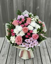 Букет цветов из:  Альстромерии, Гвоздики, Розы и Хризантемы в Рефтинском