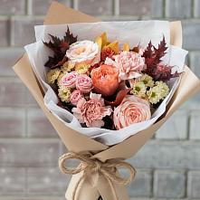Букет цветов из:  Гвоздики, Хризантемы и Розы в Рефтинском