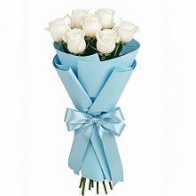 Букет 7 белых роз Проуд в Рефтинском