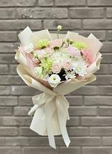 Букет цветов из:  Гвоздики, Розы, Лизиантусы и Хризантемы #REPLACE_PRED# Рефтинском