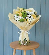 Букет цветов из:  Хризантемы и Розы в Рефтинском